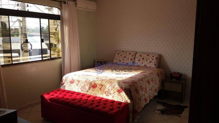 Imagem Sobrado com 4 Quartos à Venda, 460 m² em Centro - Penha Imagem Sobrado com 4 Quartos à Venda, 460 m² em Centro - Penha