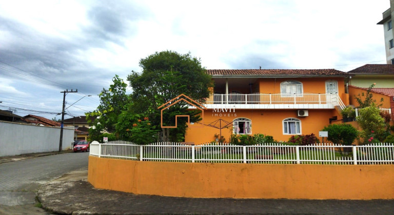 Imagem Casa com 12 Quartos à Venda, 348 m² em Costa E Silva - Joinville