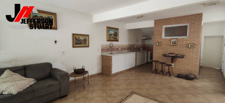Imagem Casa com 3 Quartos à Venda, 300 m² em Centro - Guaratinguetá Imagem Casa com 3 Quartos à Venda, 300 m² em Centro - Guaratinguetá