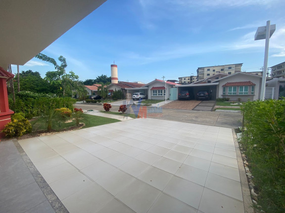 Imagem Casa com 3 Quartos à Venda, 200 m² em Flores - Manaus