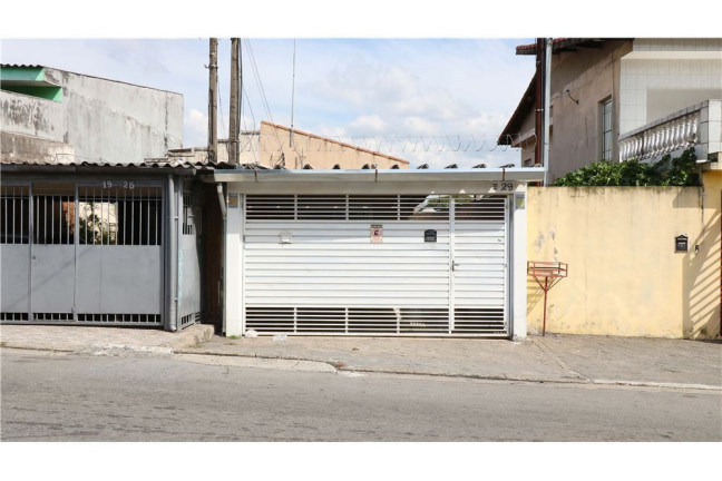 Casa com 2 Quartos à Venda,  em Campo Limpo - São Paulo