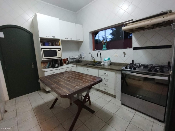 Imagem Casa com 5 Quartos para Alugar ou Temporada, 400 m² em Jardim Virgínia - Guarujá Imagem Casa com 5 Quartos para Alugar ou Temporada, 400 m² em Jardim Virgínia - Guarujá