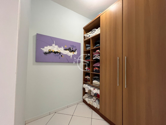 Imagem Sobrado com 3 Quartos à Venda, 230 m² em Boa Vista - Joinville