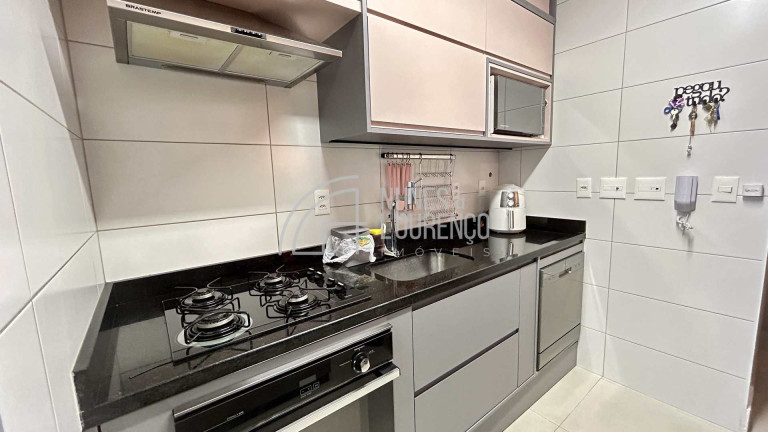 Imagem Apartamento com 2 Quartos à Venda, 75 m² em Embaré - Santos