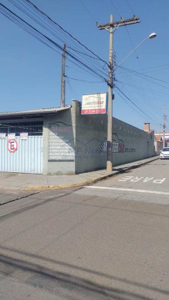 Imóvel Comercial à Venda ou Locação, 272 m² em Vila Guilhermina - Pirassununga