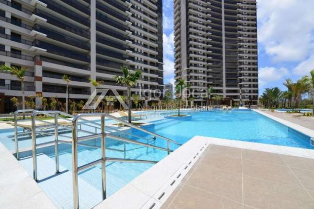 Foto do imóvel Apartamento com 4 Quartos à Venda, 259 m² em Guararapes - Fortaleza
