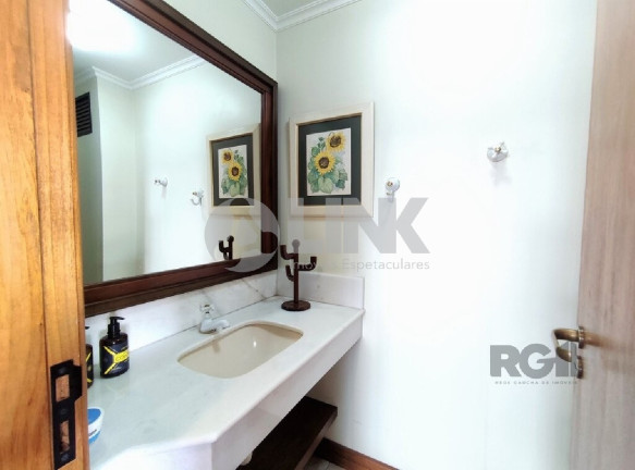 Imagem Apartamento com 3 Quartos à Venda, 190 m² em Auxiliadora - Porto Alegre Imagem Apartamento com 3 Quartos à Venda, 190 m² em Auxiliadora - Porto Alegre