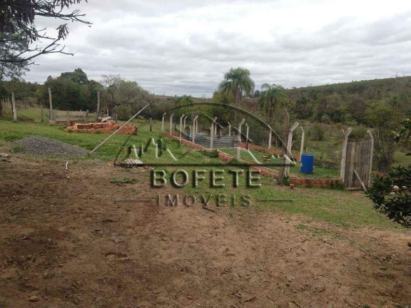 Imagem Imóvel com 3 Quartos à Venda, 5.000 m² em Mococa - Bofete