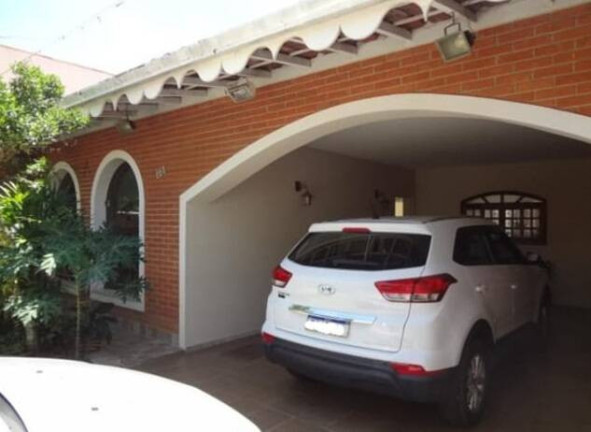 Casa com 3 Quartos à Venda, 223 m² em Vila Vianelo - Jundiaí