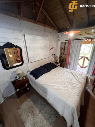 Imagem Casa com 4 Quartos à Venda, 216 m² em Rio Pequeno - Camboriú