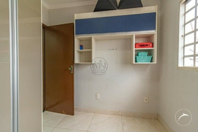 Imagem Casa com 5 Quartos à Venda, 265 m² em Samambaia Norte (samambaia) - Brasília