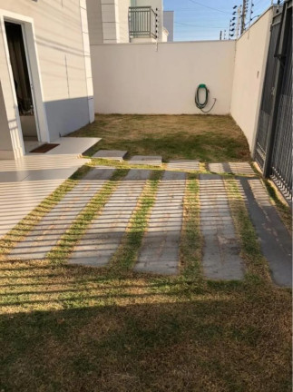 Imagem Casa com 3 Quartos à Venda, 215 m² em Jardim Califórnia - Cuiabá