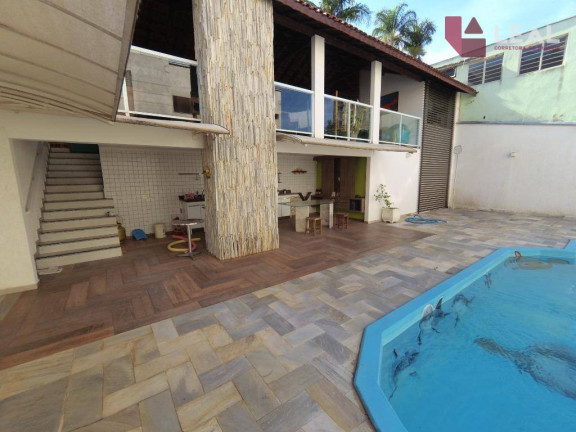 Imagem Casa com 5 Quartos à Venda, 340 m² em Medicina - Pouso Alegre Imagem Casa com 5 Quartos à Venda, 340 m² em Medicina - Pouso Alegre