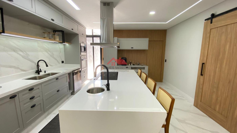 Imagem Casa com 3 Quartos à Venda, 243 m² em Jardim Oriente - São José Dos Campos