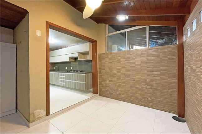 Imagem Casa com 2 Quartos à Venda, em Sarandi - Porto Alegre Imagem Casa com 2 Quartos à Venda, em Sarandi - Porto Alegre