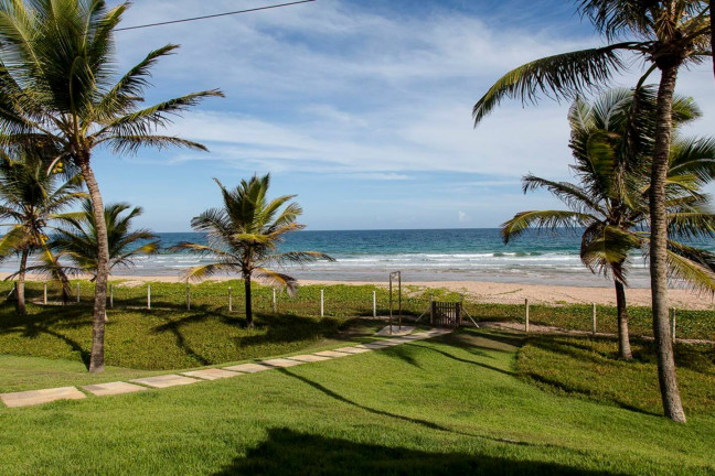 Imagem Casa com 6 Quartos à Venda, 8.000 m² em Busca Vida - Camaçari
