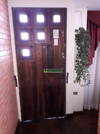 Imagem Casa com 3 Quartos à Venda, 206 m² em Seminário - Curitiba Imagem Casa com 3 Quartos à Venda, 206 m² em Seminário - Curitiba