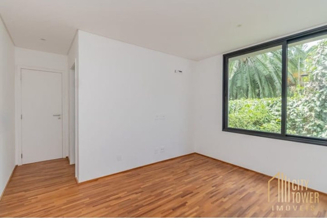Imagem Casa com 3 Quartos à Venda, 318 m² em Jardim Paulista - São Paulo Imagem Casa com 3 Quartos à Venda, 318 m² em Jardim Paulista - São Paulo