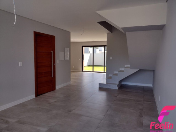 Imagem Casa com 3 Quartos à Venda, 181 m² em Rio Tavares - Florianópolis Imagem Casa com 3 Quartos à Venda, 181 m² em Rio Tavares - Florianópolis