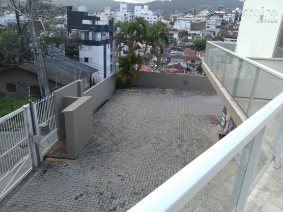 Imagem Edifício Residencial com 11 Quartos à Venda, 1.040 m² em Carvoeira - Florianópolis