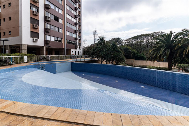 Imagem Imóvel com 3 Quartos à Venda, em Floresta - Porto Alegre Imagem Imóvel com 3 Quartos à Venda, em Floresta - Porto Alegre