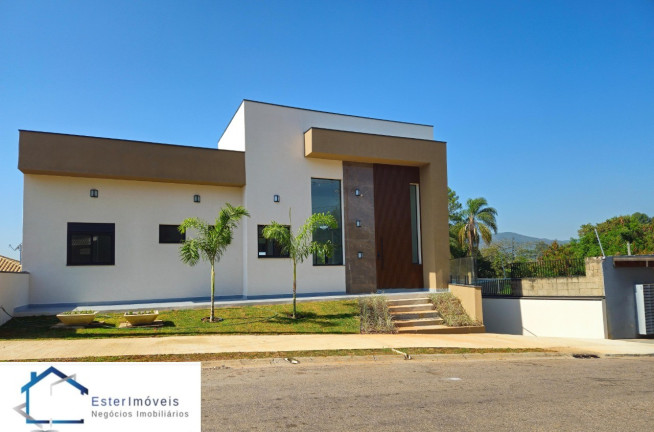 Casa com 3 Quartos para Alugar ou Temporada, 320 m² em Loteamento Villaggio Di San Francisco - Jundiaí
