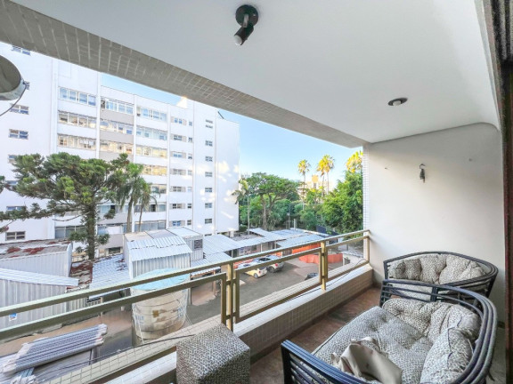 Imagem Imóvel com 3 Quartos à Venda, 240 m² em Moinhos De Vento - Porto Alegre