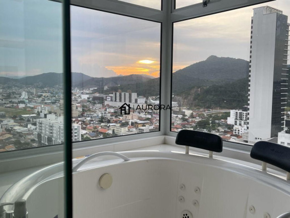 Imagem Apartamento com 3 Quartos à Venda, 147 m² em Centro - Balneário Camboriú