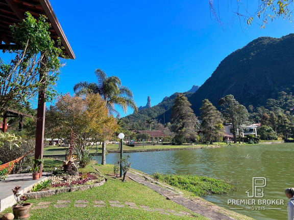 Casa com 4 Quartos à Venda, 371 m² em Comary - Teresópolis