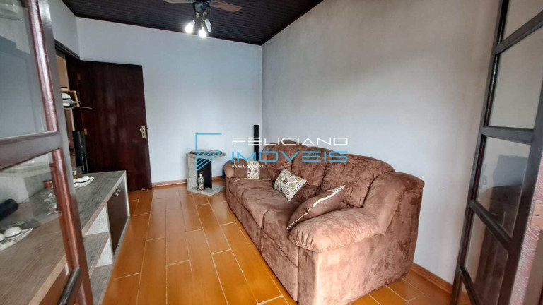 Imagem Casa com 4 Quartos à Venda, 300 m² em Canto Do Forte - Praia Grande Imagem Casa com 4 Quartos à Venda, 300 m² em Canto Do Forte - Praia Grande