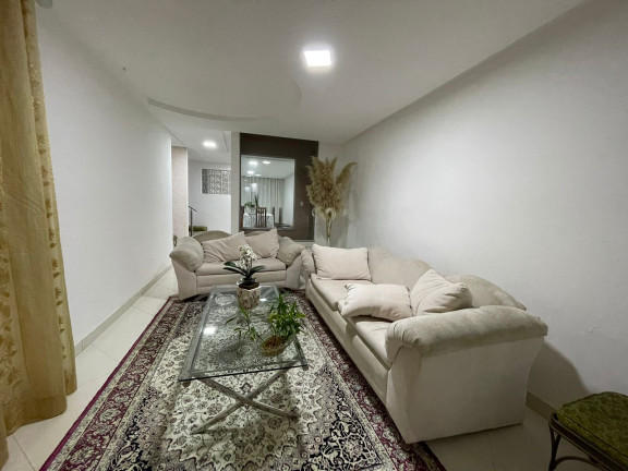Imagem Casa com 4 Quartos à Venda, 250 m² em Espírito Santo - Vitória Da Conquista Imagem Casa com 4 Quartos à Venda, 250 m² em Espírito Santo - Vitória Da Conquista
