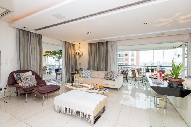 Apartamento com 3 Quartos à Venda, 216 m² em Jardim Vila Mariana - São Paulo