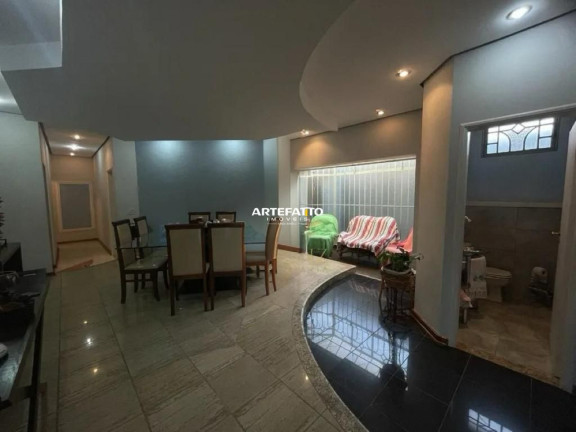 Imagem Casa com 3 Quartos à Venda, 270 m² em Jardim Santana - Franca Imagem Casa com 3 Quartos à Venda, 270 m² em Jardim Santana - Franca