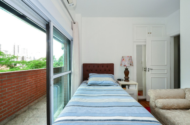 Imagem Apartamento com 3 Quartos à Venda, 230 m² em Pacaembu - São Paulo