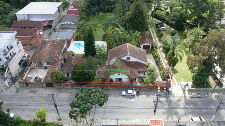 Imagem Casa com 3 Quartos à Venda ou Locação, 318 m² em Bom Retiro - Teresópolis