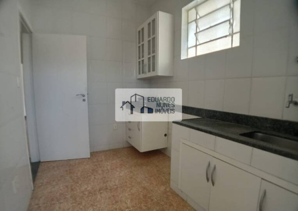 Imagem Casa com 3 Quartos à Venda, 144 m² em Santo Antônio - Belo Horizonte Imagem Casa com 3 Quartos à Venda, 144 m² em Santo Antônio - Belo Horizonte