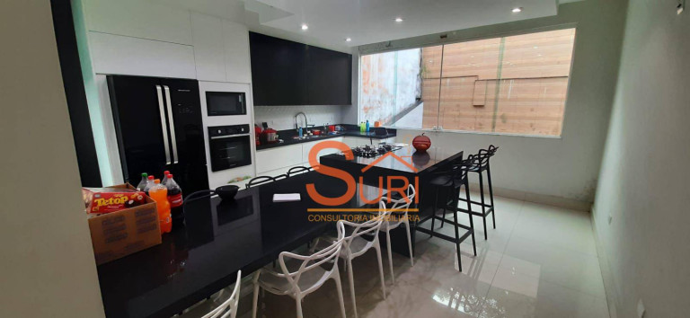 Casa com 3 Quartos à Venda, 320 m² em Jardim Guapituba - Mauá