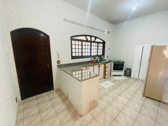 Imagem Casa com 4 Quartos à Venda, 278 m² em Caiçara - Praia Grande Imagem Casa com 4 Quartos à Venda, 278 m² em Caiçara - Praia Grande