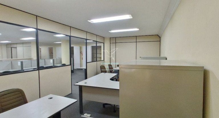 Imagem Sala Comercial à Venda, 236 m² em República - São Paulo Imagem Sala Comercial à Venda, 236 m² em República - São Paulo