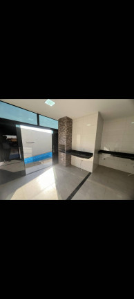 Casa com 3 Quartos à Venda, 130 m² em Goiânia