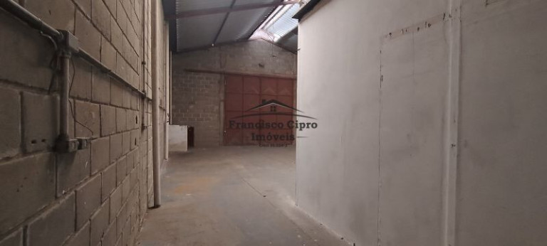 Imagem Sala Comercial à Venda, 500 m² em Beira Rio Ii - Guaratinguetá Imagem Sala Comercial à Venda, 500 m² em Beira Rio Ii - Guaratinguetá