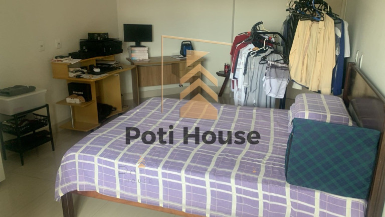 Imagem Imóvel com 3 Quartos à Venda, 307 m² em Candelária - Natal Imagem Imóvel com 3 Quartos à Venda, 307 m² em Candelária - Natal