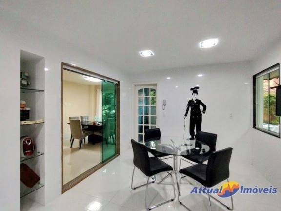 Imagem Casa com 3 Quartos à Venda, 262 m² em Vargem Grande - Teresópolis Imagem Casa com 3 Quartos à Venda, 262 m² em Vargem Grande - Teresópolis