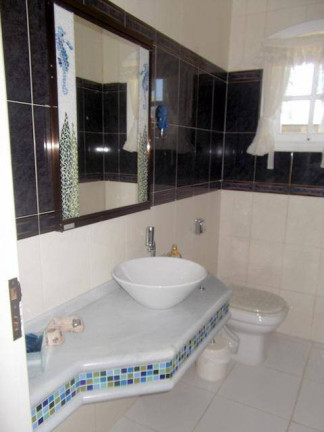 Imagem Casa com 7 Quartos à Venda, em Bal Stella Maris - Peruíbe Imagem Casa com 7 Quartos à Venda, em Bal Stella Maris - Peruíbe