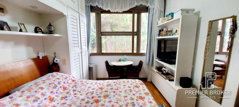 Imagem Casa com 4 Quartos à Venda, 173 m² em Alto - Teresópolis Imagem Casa com 4 Quartos à Venda, 173 m² em Alto - Teresópolis
