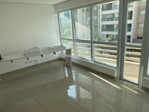 Sala Comercial à Venda, 35 m² em Bela Vista - São Paulo