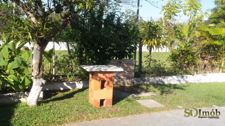 Imagem Chácara com 6 Quartos à Venda, 300 m²