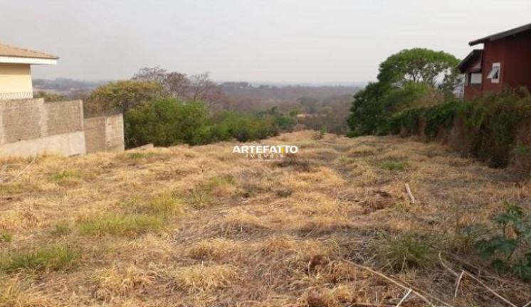 Terreno à Venda, 1.497 m² em Centro - Mirassol