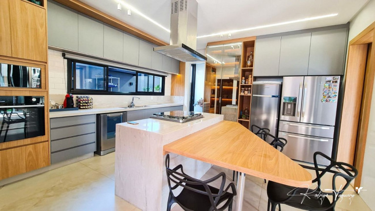 Imagem Casa de Condomínio com 4 Quartos à Venda, 414 m² em Jardins Itália - Goiânia