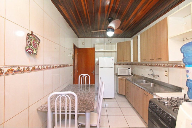 Imagem Casa com 3 Quartos à Venda, 289 m² em Morro Santana - Porto Alegre